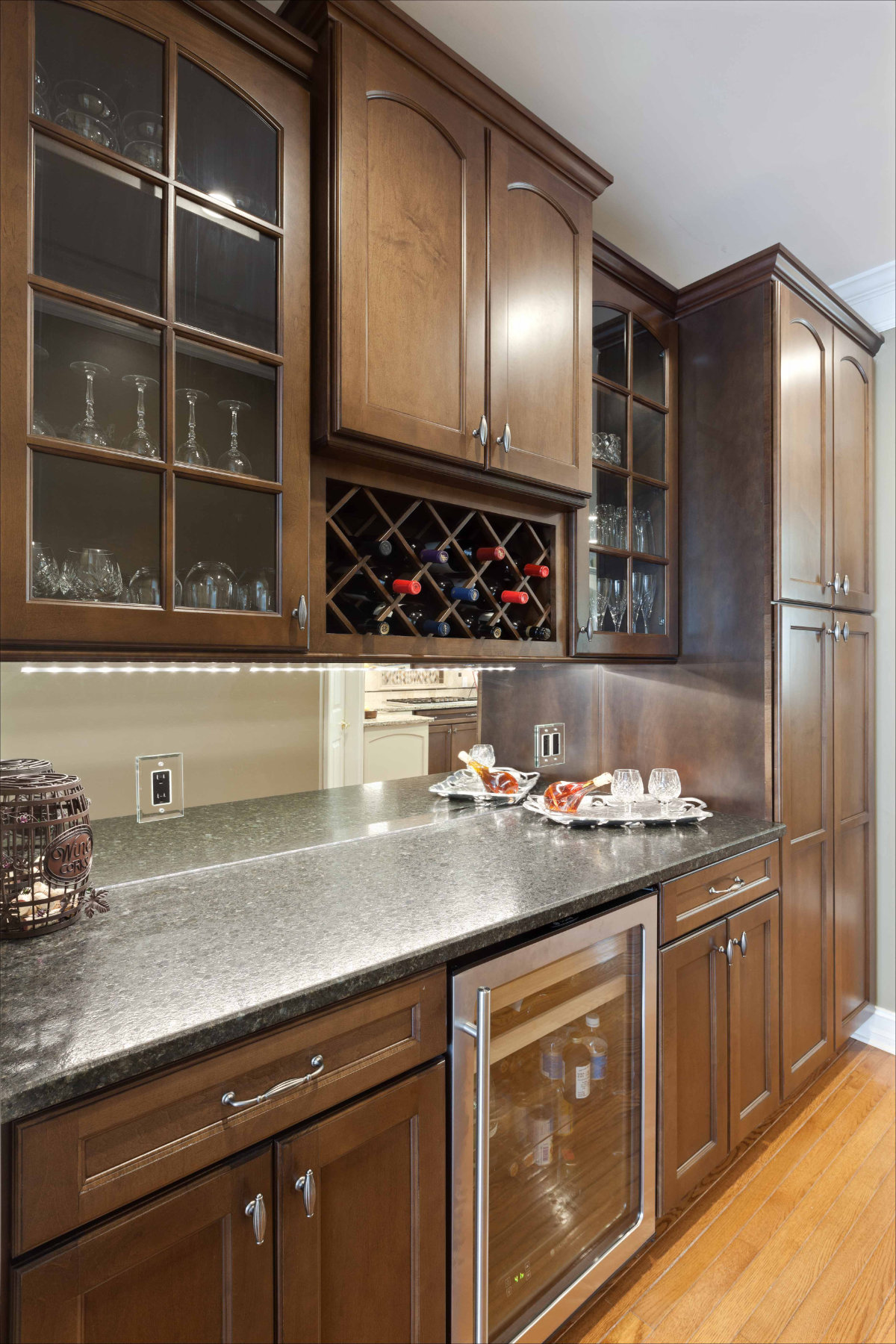 Ivanecky Bar & Island